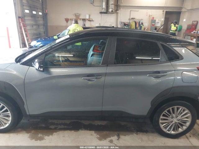 KM8K22AA8JU070972 Hyundai Kona Sel