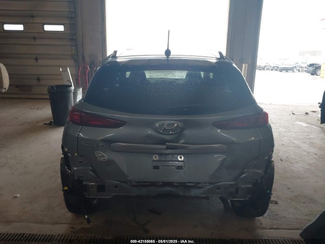 KM8K22AA8JU070972 Hyundai Kona Sel