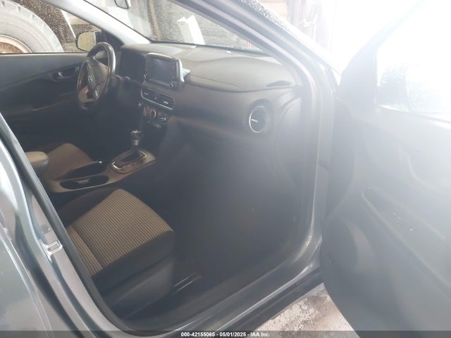 KM8K22AA8JU070972 Hyundai Kona Sel
