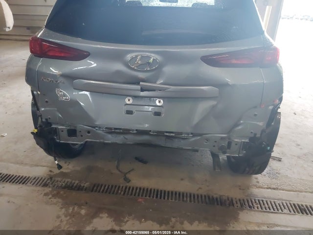 KM8K22AA8JU070972 Hyundai Kona Sel