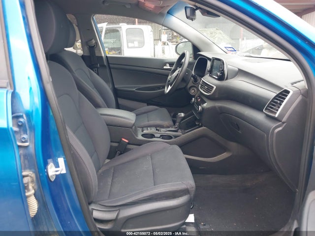 KM8J23A48KU946761 Hyundai TUCSON SE