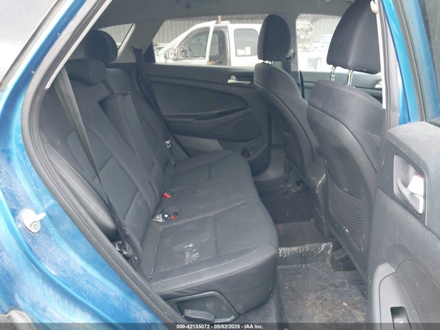 KM8J23A48KU946761 Hyundai TUCSON SE