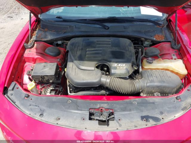 2C3CDXHG5FH857662 Dodge Charger Sxt