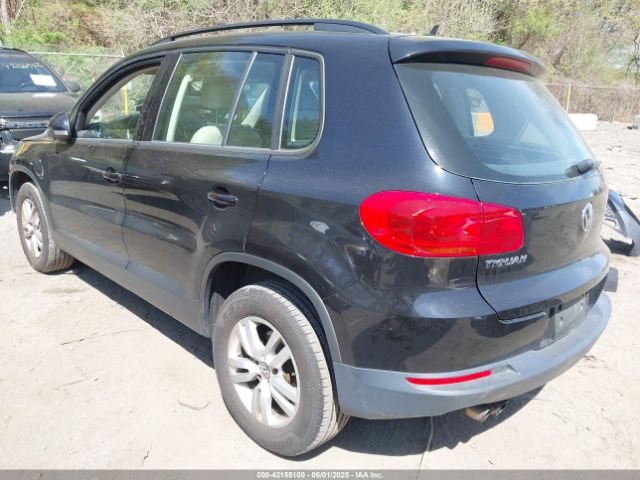 2016 VOLKSWAGEN TIGUAN WVGBV7AX9GW599210 Photo 2