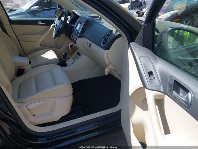 2016 VOLKSWAGEN TIGUAN WVGBV7AX9GW599210 Photo 4