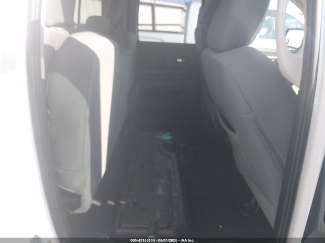 2016 RAM 1500 1C6RR6GG3GS223660 Photo 7