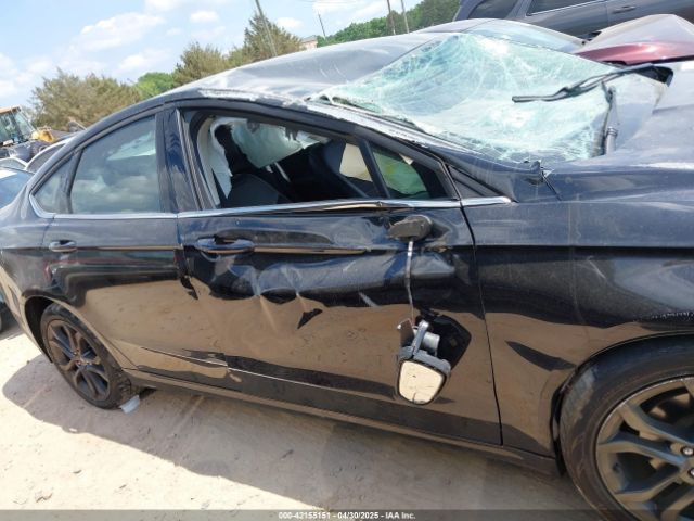 3FA6P0HD6JR183666 Ford FUSION SE