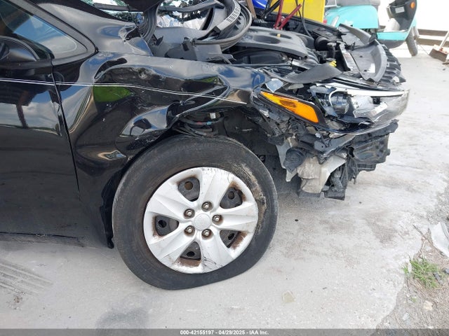 3KPFK4A75HE139647 KIA FORTE LX