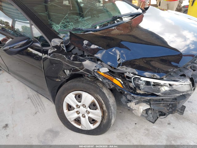 3KPFK4A75HE139647 KIA FORTE LX