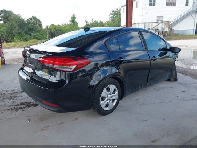 3KPFK4A75HE139647 KIA FORTE LX