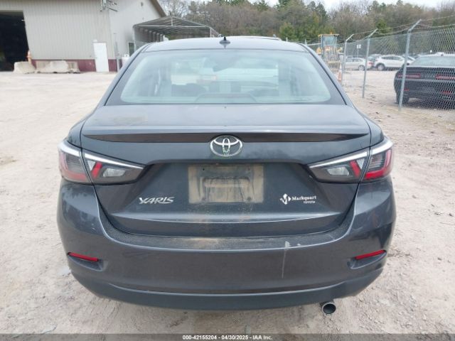 3MYDLBYV4KY501407 Toyota YARIS LE