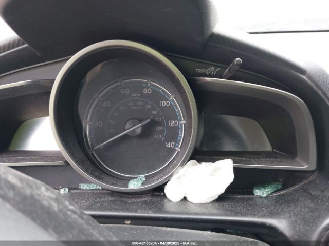 3MYDLBYV4KY501407 Toyota YARIS LE