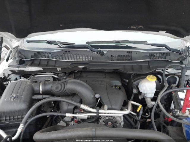 1C6RR7TTXKS651758 RAM 1500 Classic Big Horn  4x4 6'4 Box