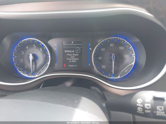2C4RC1BG5HR676010 Chrysler Pacifica Touring-l