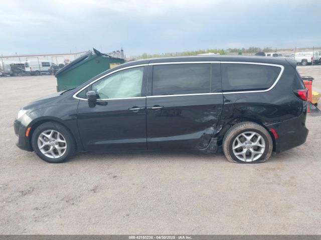 2C4RC1FG7JR358146 Chrysler Pacifica Touring Plus