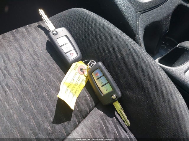 JN8AT2MT8HW395988 Nissan ROGUE S