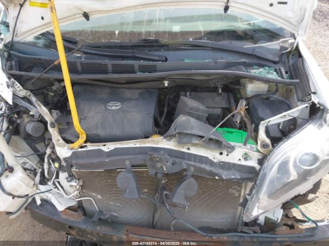 5TDKK3DC0ES439163 Toyota Sienna Le V6 8 Passenger