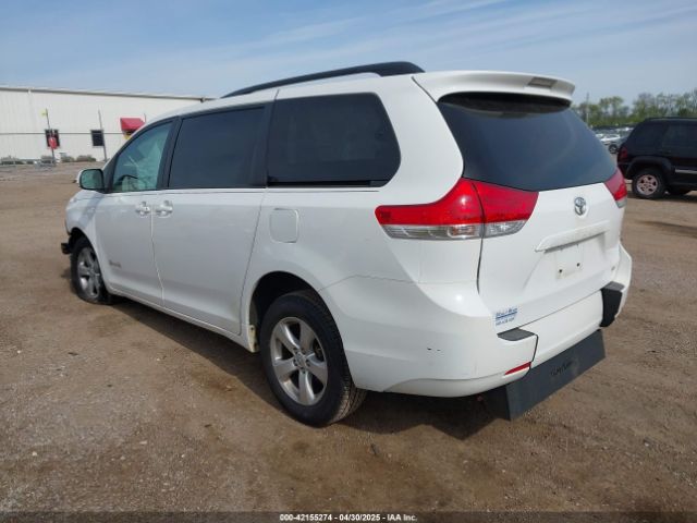 5TDKK3DC0ES439163 Toyota Sienna Le V6 8 Passenger