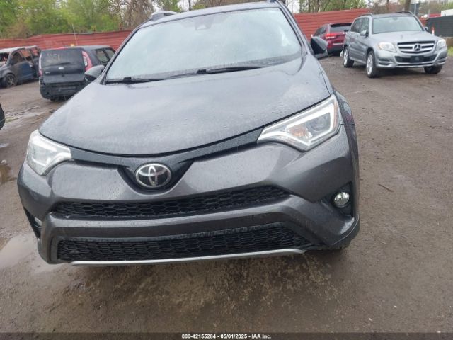 2T3JFREV7HW669529 Toyota RAV4 SE