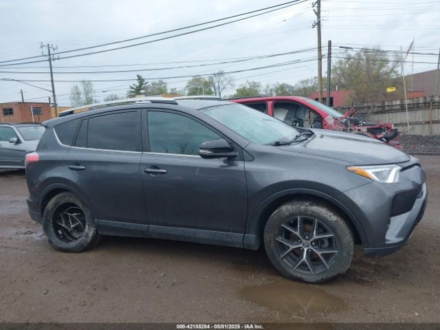 2T3JFREV7HW669529 Toyota RAV4 SE