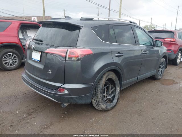 2T3JFREV7HW669529 Toyota RAV4 SE