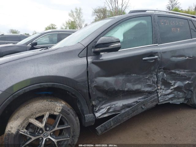 2T3JFREV7HW669529 Toyota RAV4 SE