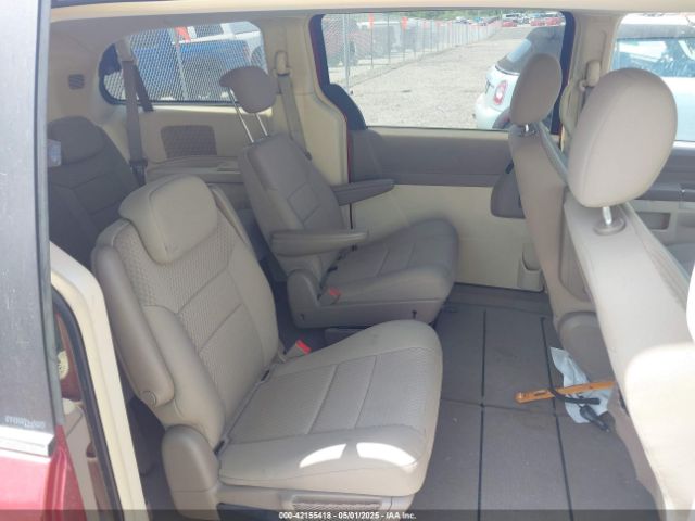 2010 CHRYSLER TOWN & COUNTRY 2A4RR4DE6AR142851 Photo 7