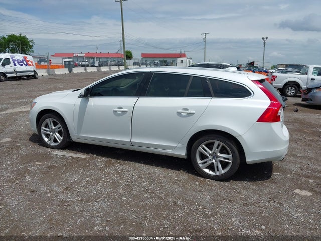 YV1612SB1F1209052 Volvo V60 T5 Premier
