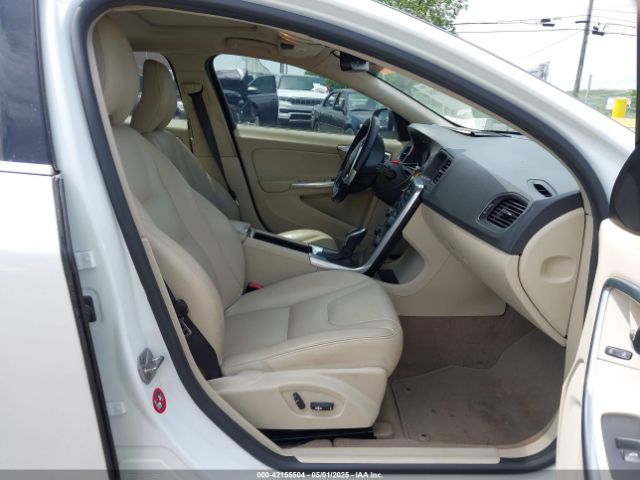 2015 VOLVO V60 YV1612SB1F1209052 Photo 4