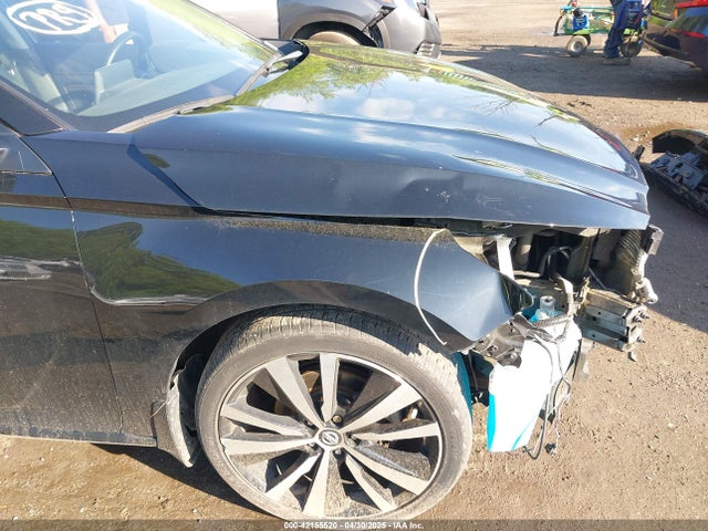 1N4BL4CW1KN311083 Nissan Altima 2.5 Sr