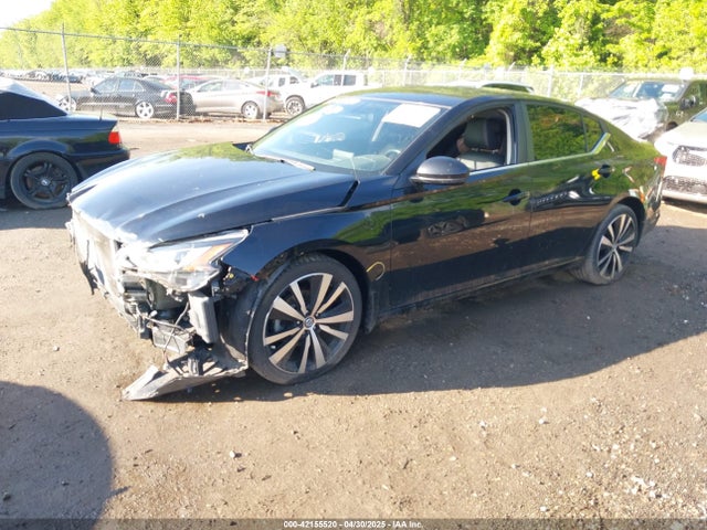 1N4BL4CW1KN311083 Nissan Altima 2.5 Sr