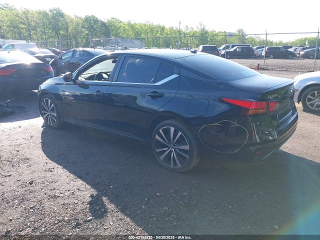 1N4BL4CW1KN311083 Nissan Altima 2.5 Sr