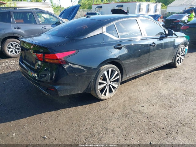 1N4BL4CW1KN311083 Nissan Altima 2.5 Sr