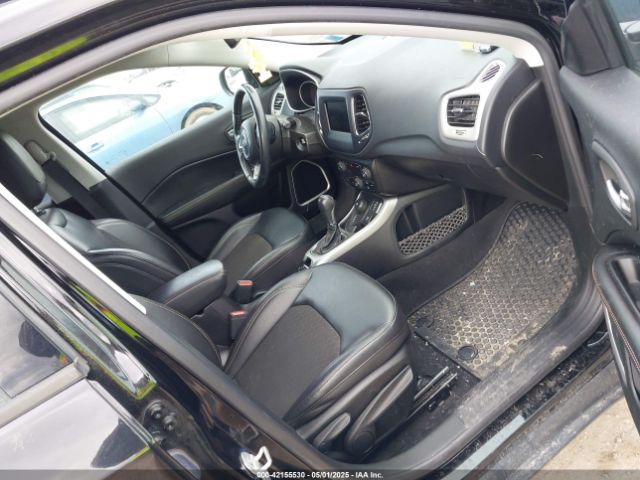 3C4NJDBBXLT256632 Jeep Compass Latitude 4x4