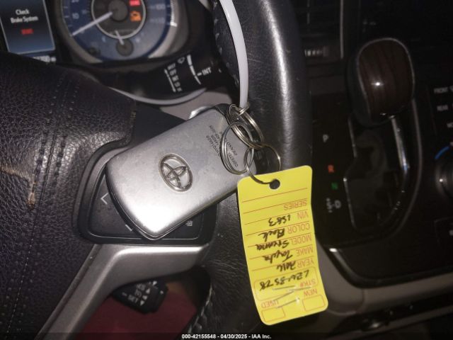 5TDYK3DC0GS701583 Toyota Sienna Xle 8 Passenger