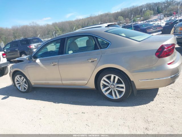 1VWGT7A30HC054669 Volkswagen Passat 1.8t Se