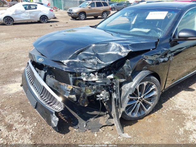 KNALC4J12H5092761 KIA Cadenza Technology