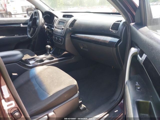 5XYKT3A63EG512485 KIA SORENTO LX