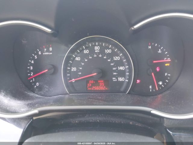 5XYKT3A63EG512485 KIA SORENTO LX