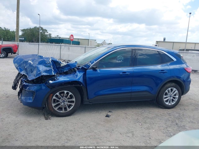 1FMCU0G63NUB59442 Ford ESCAPE SE