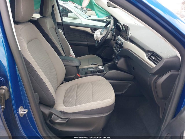 1FMCU0G63NUB59442 Ford ESCAPE SE