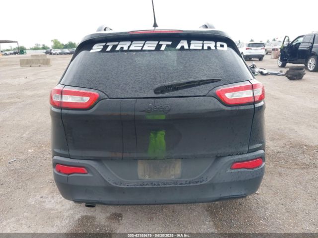 1C4PJLAB2HW641124 Jeep Cherokee