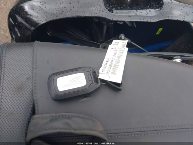 2023 INDIAN MOTORCYCLE CO. CHALLENGER 56KLCBRR9P3413989 Photo 10