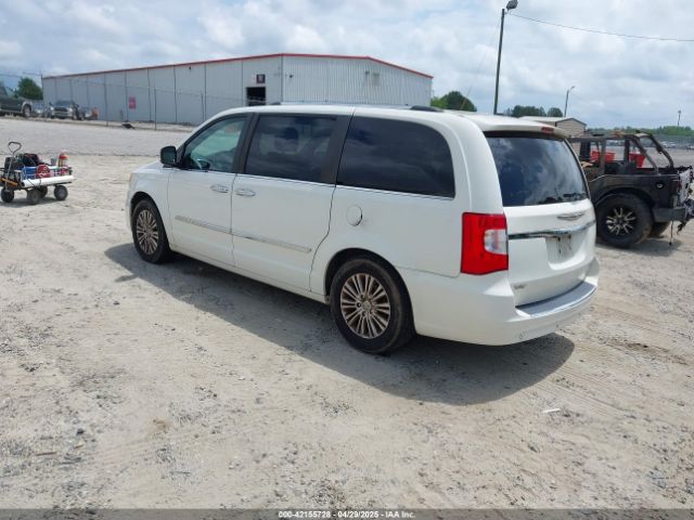2011 CHRYSLER TOWN & COUNTRY 2A4RR6DG8BR714484 Photo 2