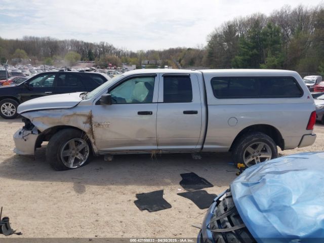 1C6RR7FT8HS611392 RAM 1500 Express  4x4 6'4 Box