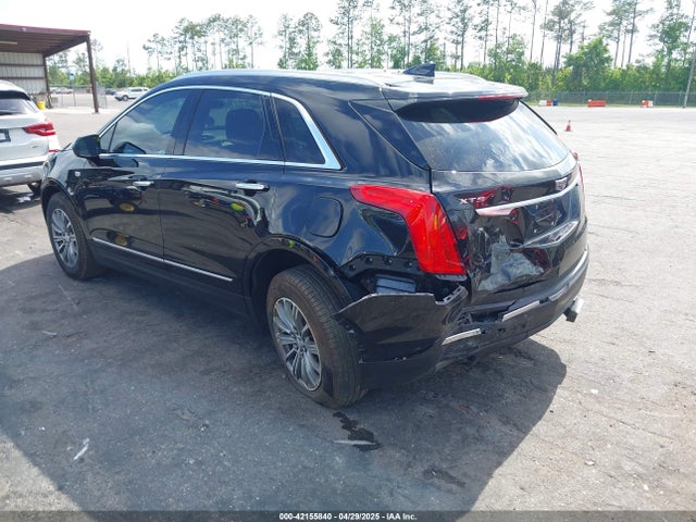 2017 CADILLAC XT5 1GYKNBRS0HZ116875 Photo 2