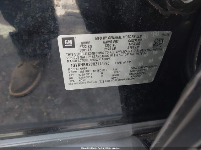 2017 CADILLAC XT5 1GYKNBRS0HZ116875 Photo 8