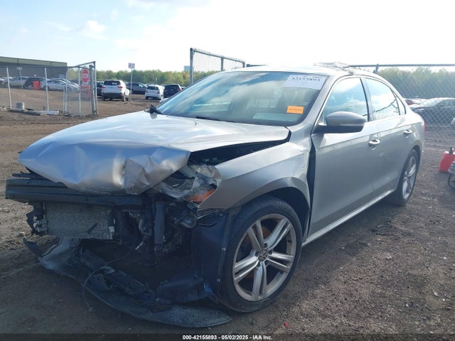 1VWBT7A33EC051576 Volkswagen Passat 1.8t Se