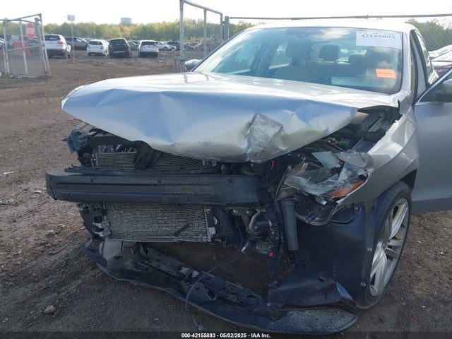 1VWBT7A33EC051576 Volkswagen Passat 1.8t Se