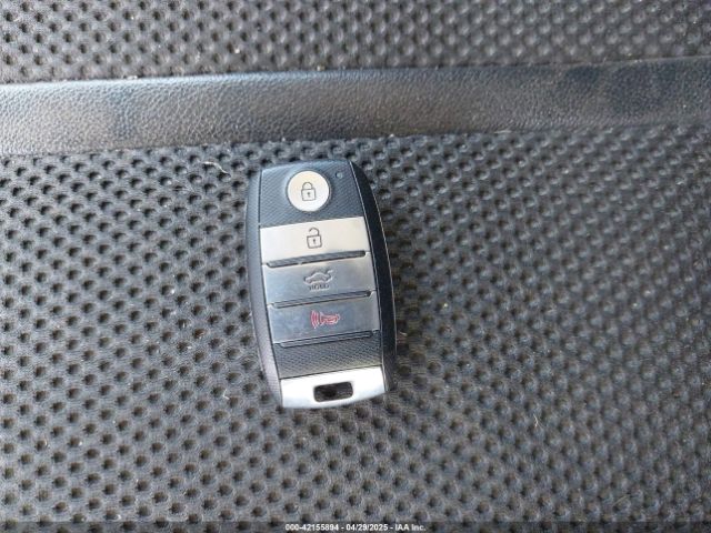 5XXGT4L32KG284509 KIA Optima S